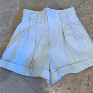 White leather high waisted shorts/Jitrous